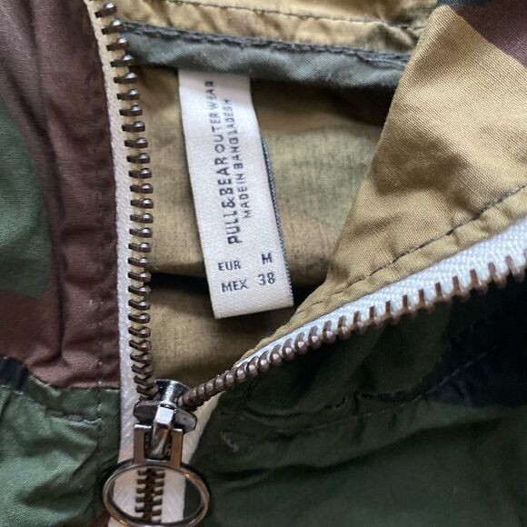 Pull & Bear Women's Camouflage Hooded Jacket - Picture 5 of 5